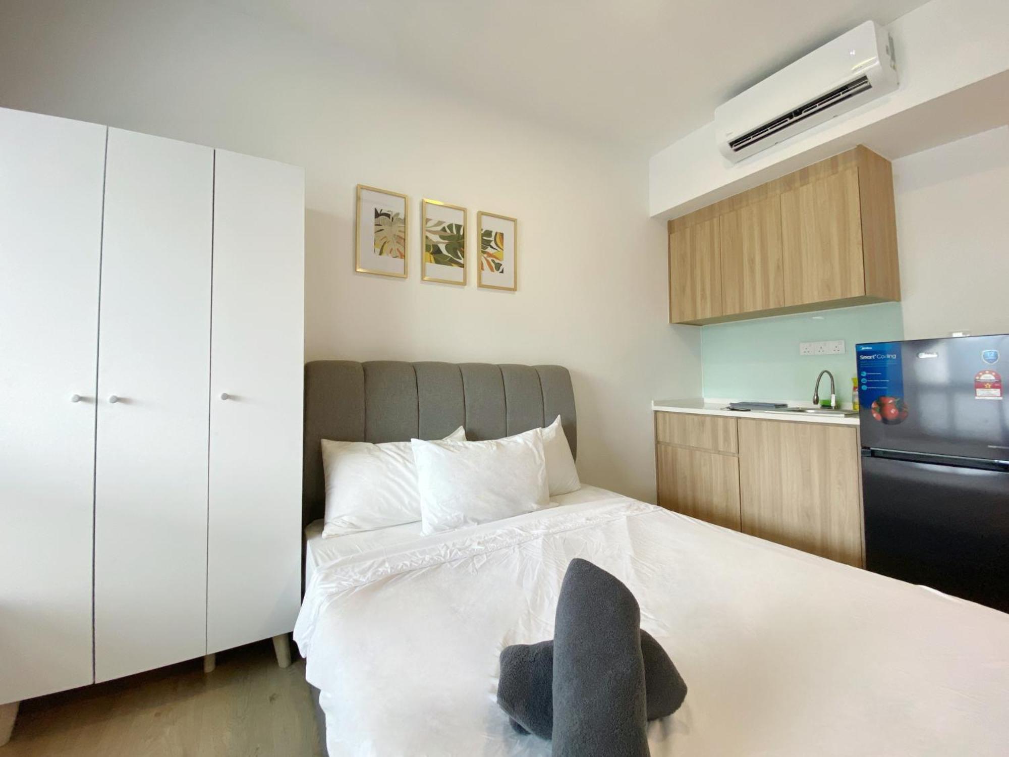 Colony Infinitum By Nj Homes Apartment *